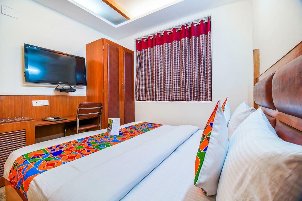 Fabhotel Ashu Palace Karol Bagh Delhi Zewnętrze zdjęcie